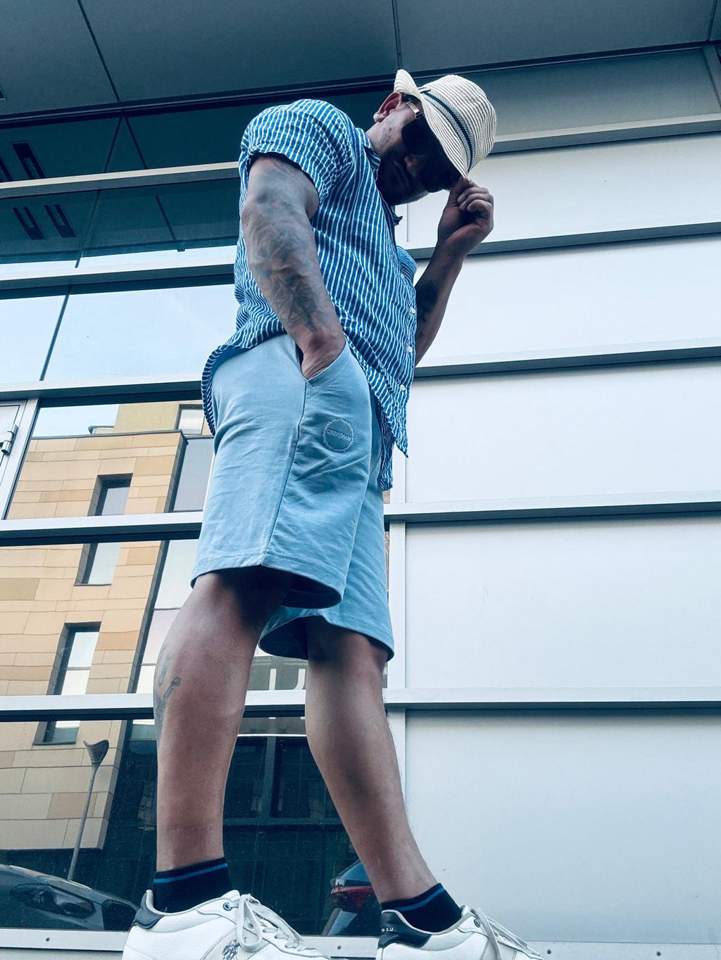 MANUVERO Core Short – Mineral Blau
