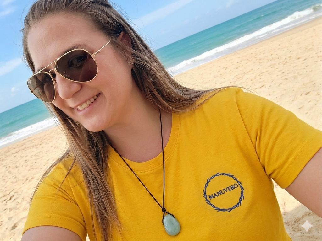 MANUVERO Special Edition T-Shirt – Seitenansicht
